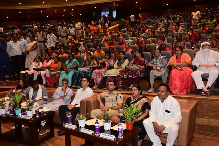 Motihari: पेंशनधारियों को सशक्त करने की दिशा में ऐतिहासिक पहल : सुनील