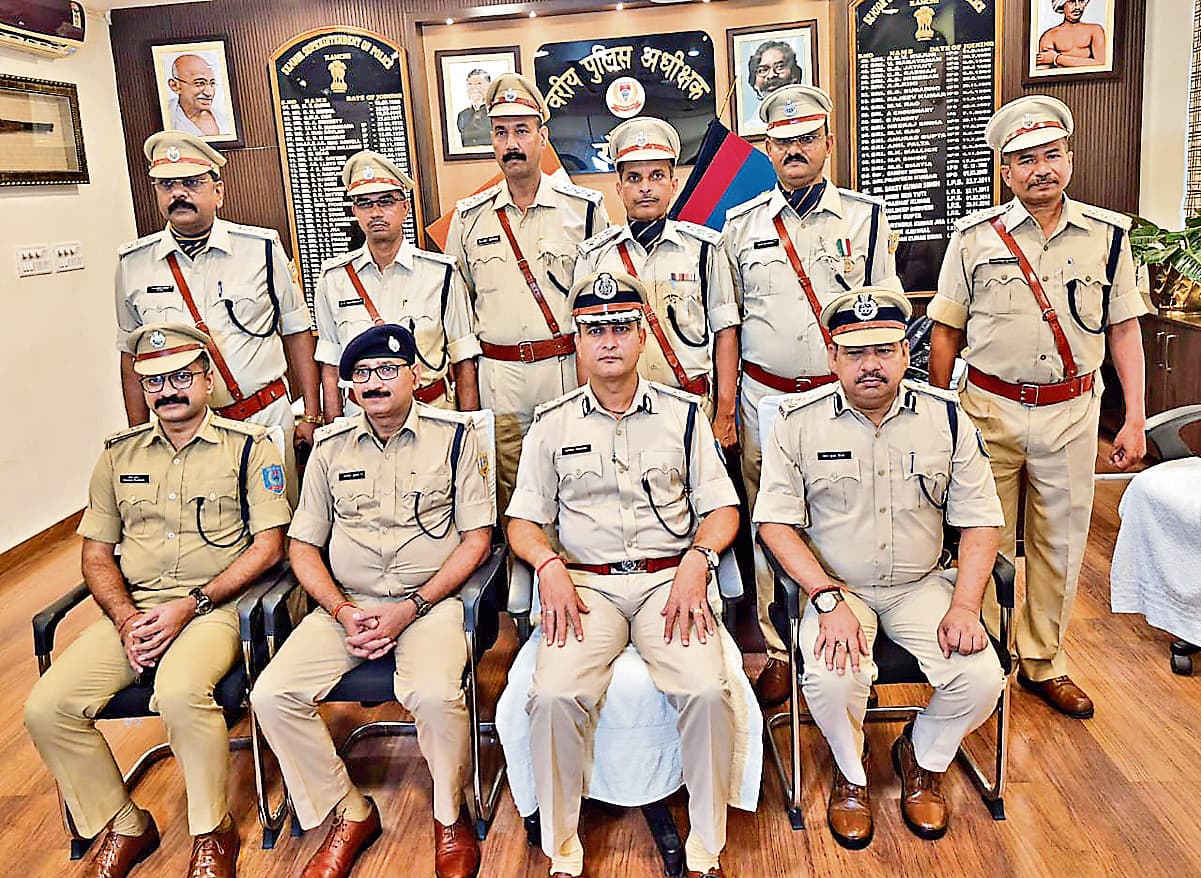 Ranchi news : नव प्रोन्नत छह डीएसपी सम्मानित