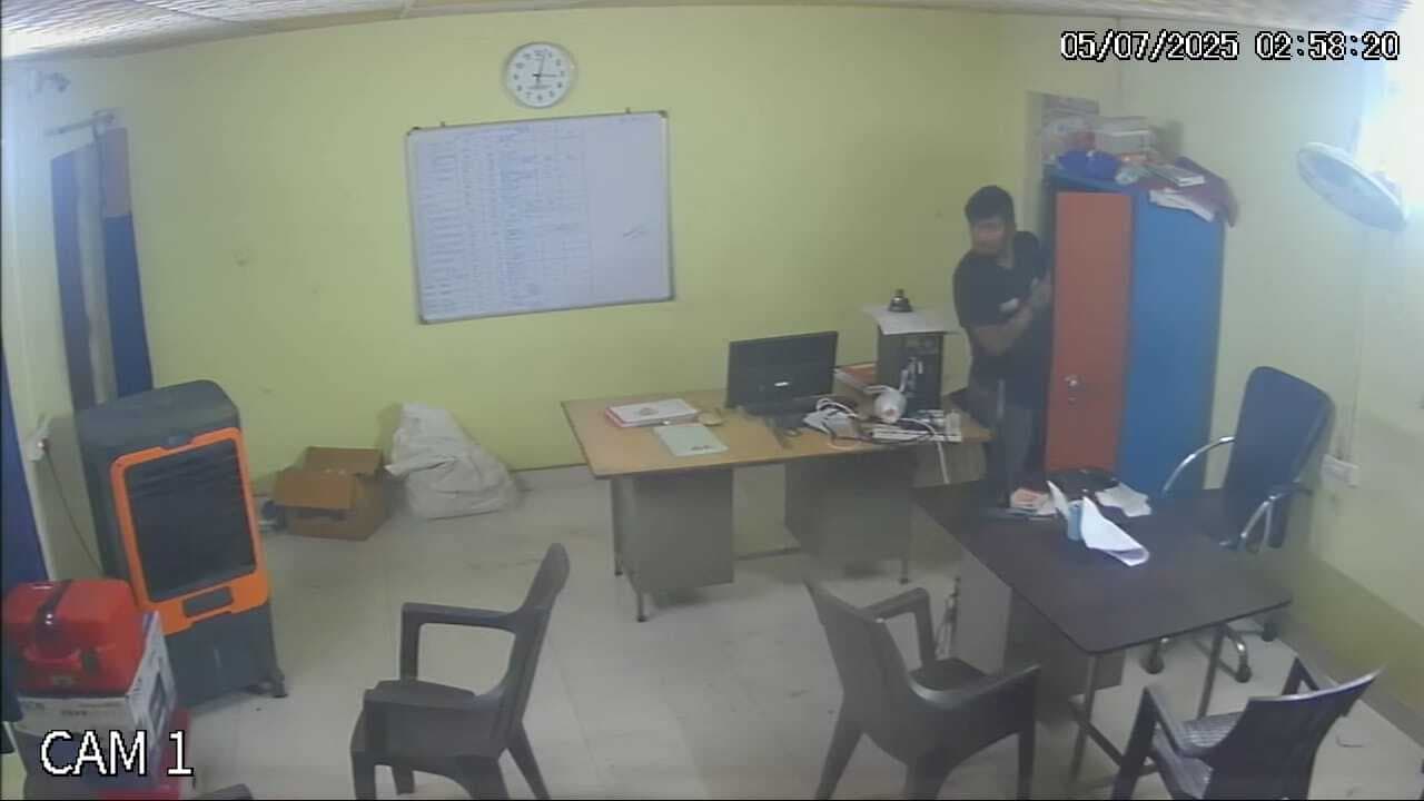 Bokaro News : ठेका कंपनी के कार्यालय से लाखों की चोरी