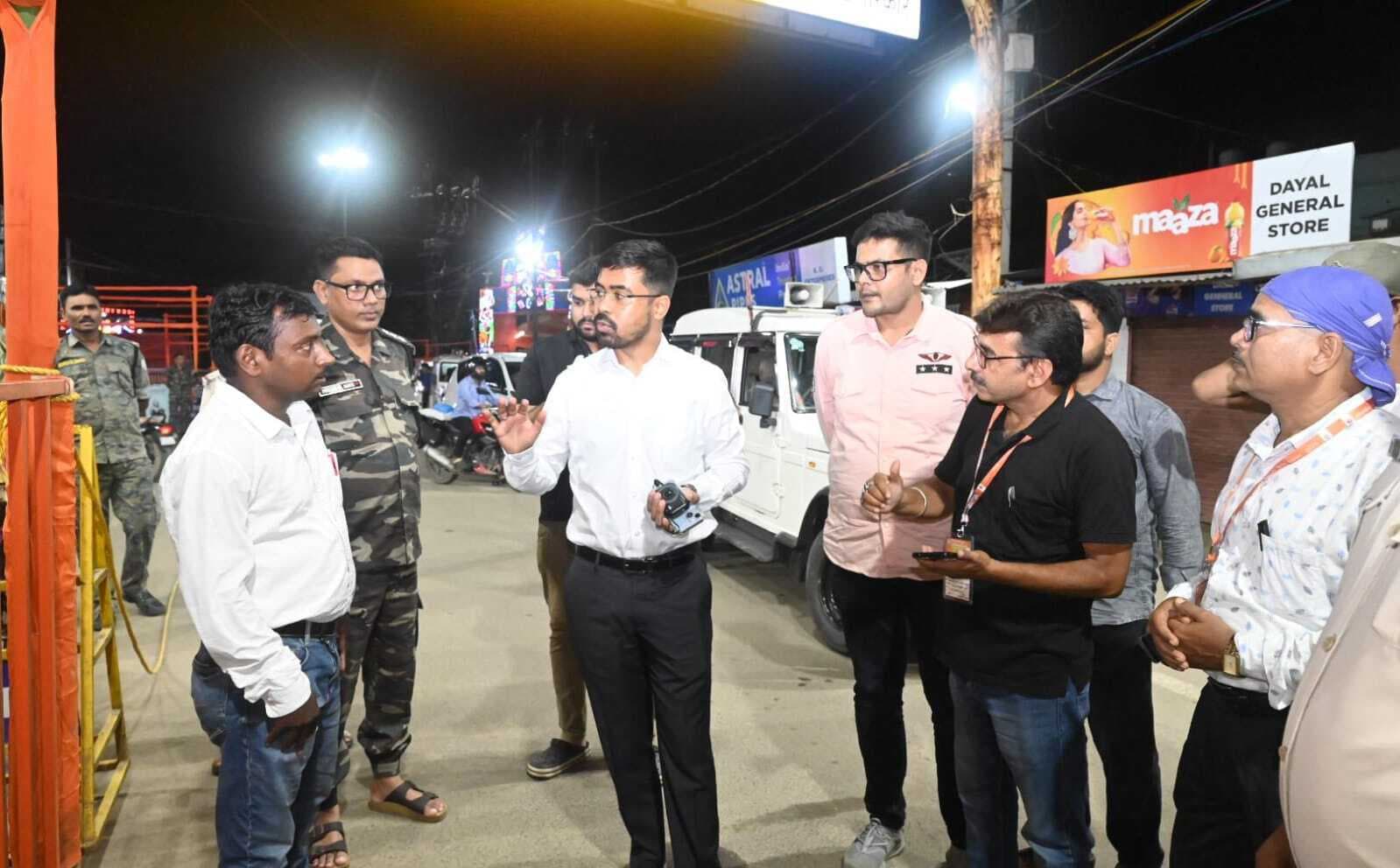 Deoghar News : ट्रैफिक सिस्टम, रूट लाइन और होल्डिंग प्वाइंट की व्यवस्था चुस्त-दुरुस्त रखें : डीसी