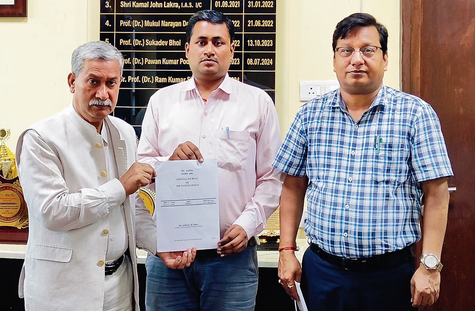 Dhanbad News: डॉ प्रीतम की खोज से बढ़ेगी सौर पैनलों की क्षमता