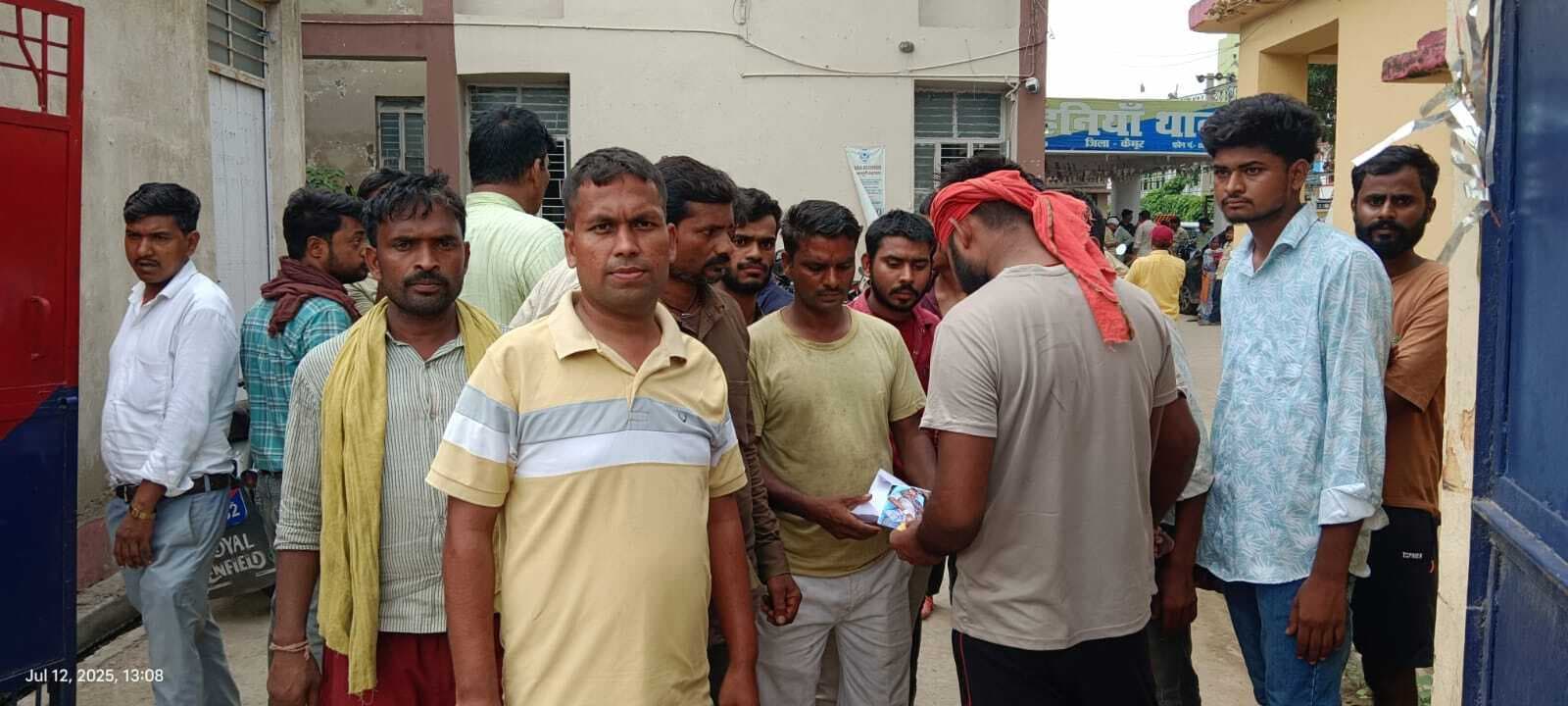 कोचिंग से घर जा रही छात्रा को स्कूली बस ने रौंदा, घायल