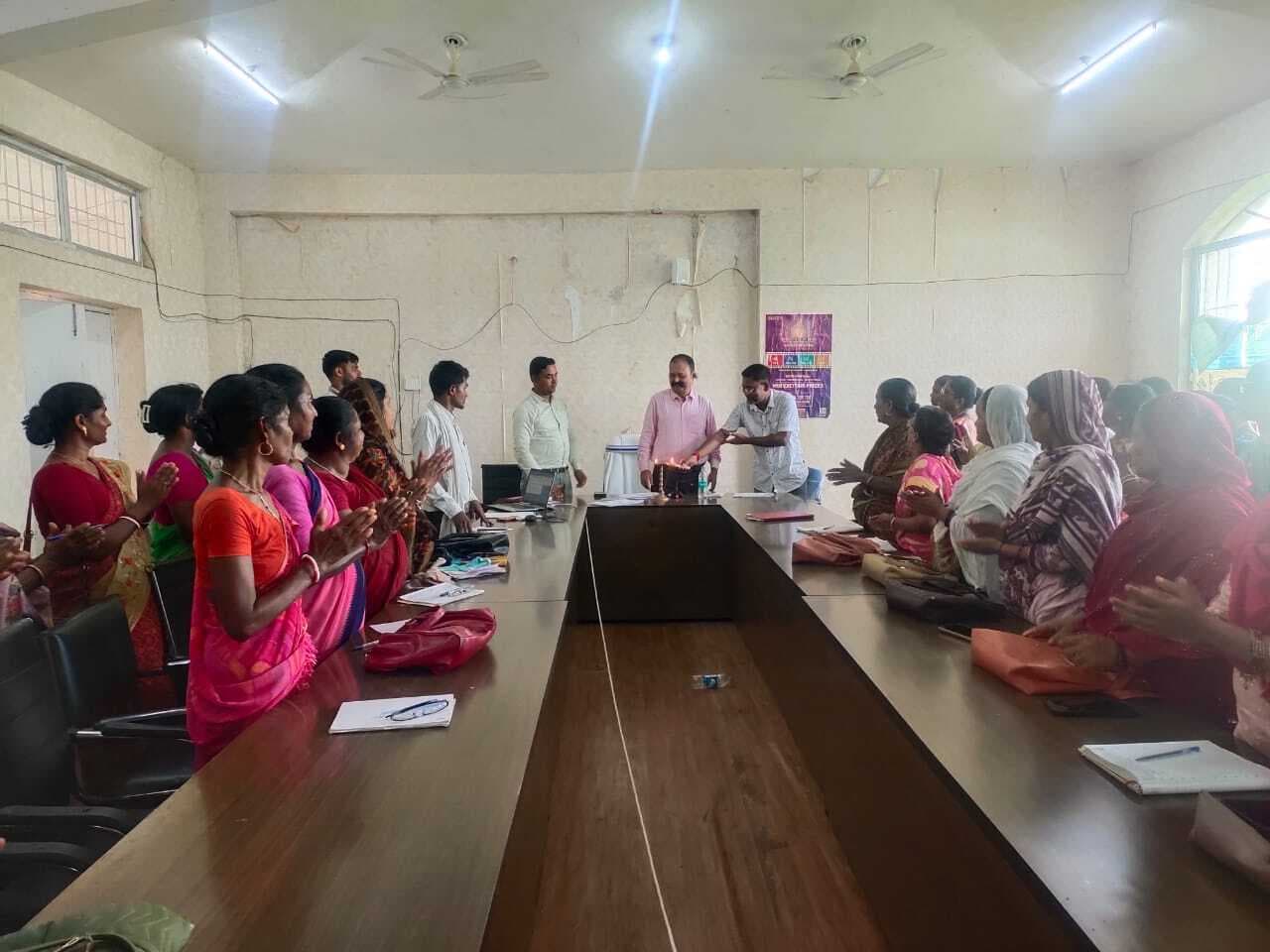 मतदाता सूची पुनरीक्षण के लिए बीएलओ को मिला प्रशिक्षण