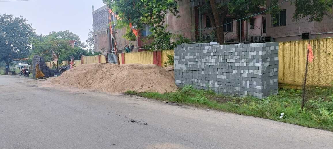 एनजीटी की रोक के बावजूद नदी से खुलेआम हो रहा है बालू का उठाव