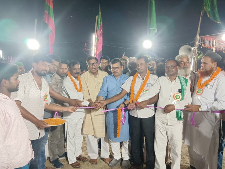 ढेरुआ में मुहर्रम नौजवान कमेटी की अगुवाई में लाठी खेल प्रतियोगिता आयोजित