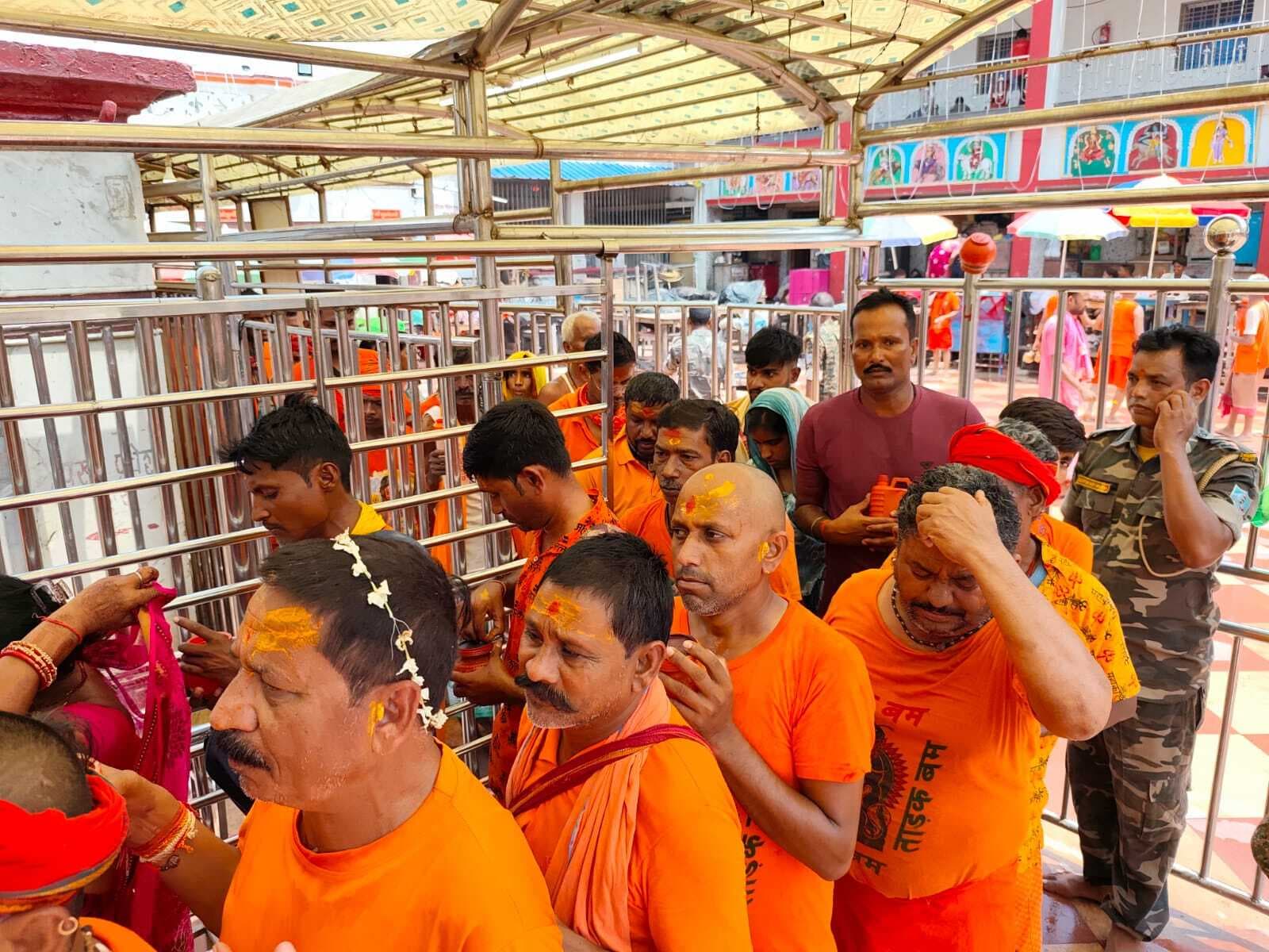 बासुकिनाथ में श्रद्धालुओं की भारी भीड़, ₹7.5 लाख की आमदनी