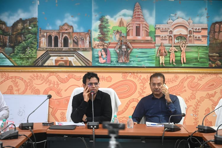 जल जीवन मिशन व स्वच्छ भारत मिशन की डीसी ने की समीक्षा