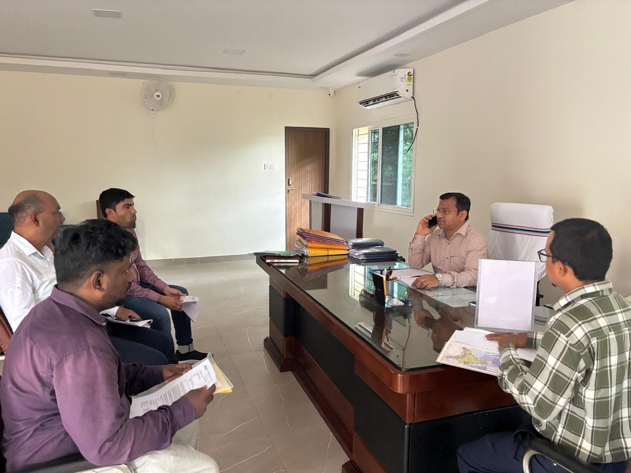 Jamshedpur news. डीएमसी ने किया मोहरदा जलापूर्ति योजना की समीक्षा, एजेंसी को जल्द डीपीआर बनाने का निर्देश