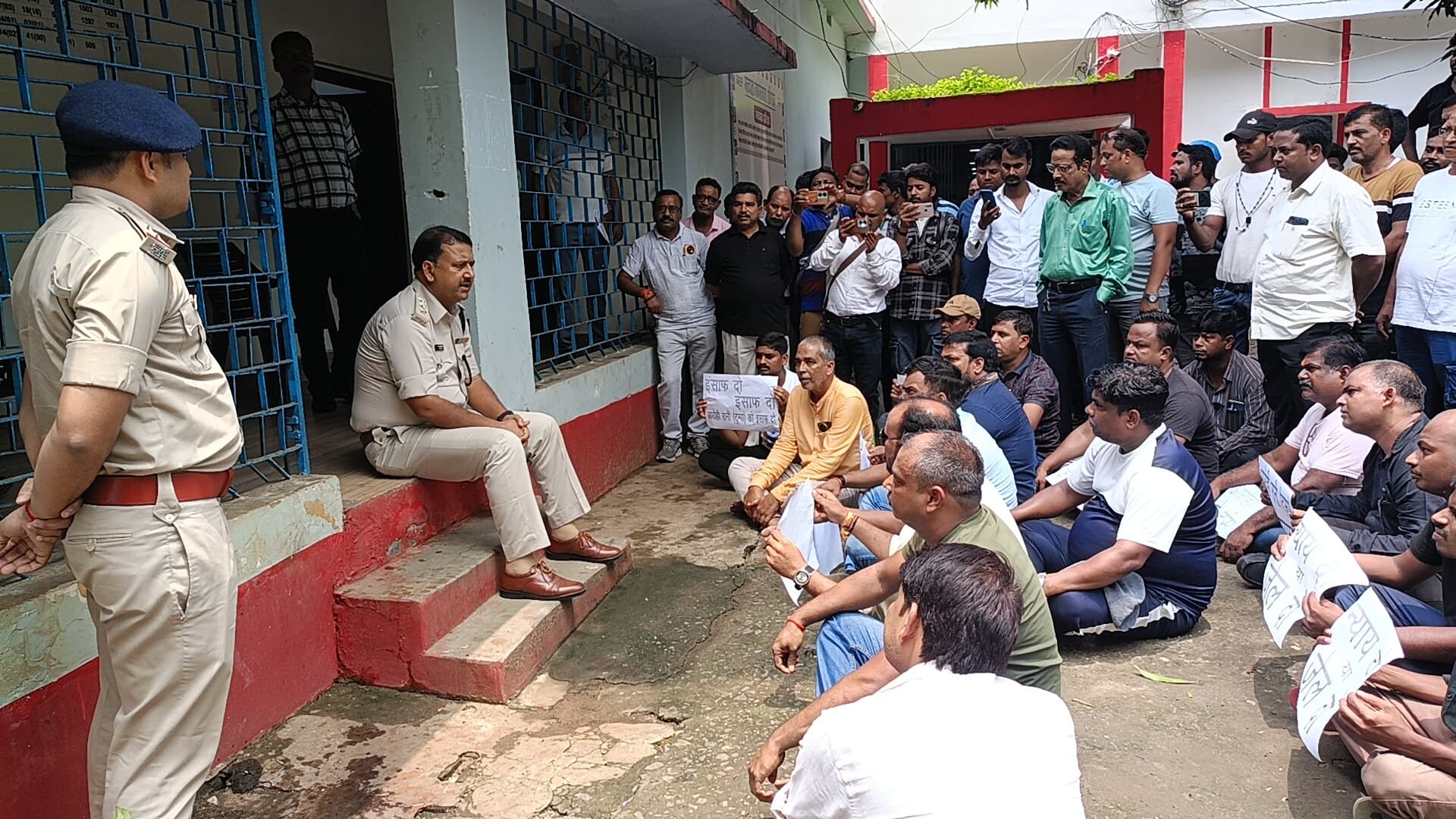 Bokaro News : छात्रा के मौत मामले में आराेपियों की गिरफ्तारी की मांग