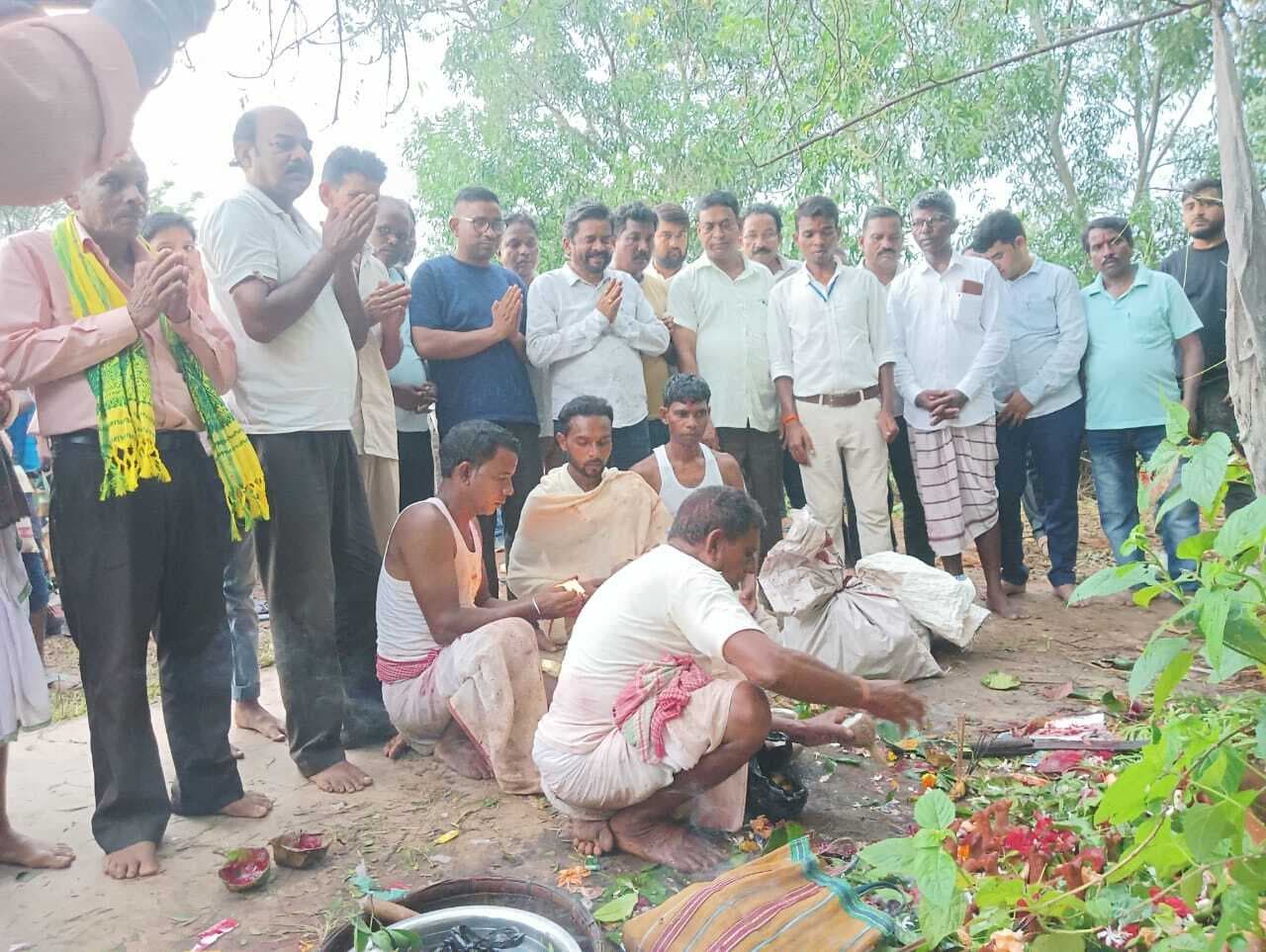 East Singhbhum News : अच्छी बारिश और निरोग काया की प्रार्थना हुई