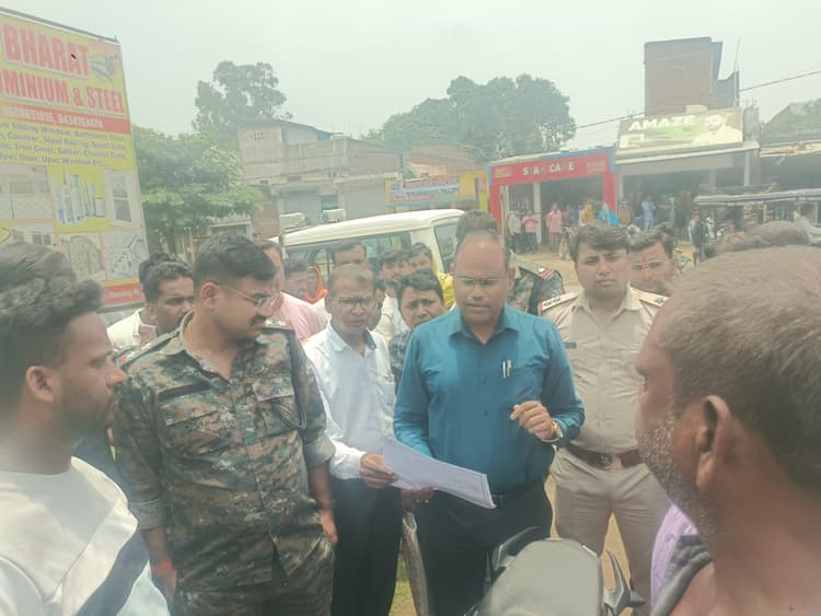 Giridih News : न्यायालय के आदेश पर 15 साल बाद दिलायी गयी दखल-दिहानी