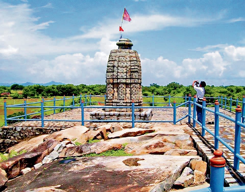 Ranchi News : शिव साधना की पावन स्थली है भंडरा, खेत-खलिहान और पहाड़ों में बिखरे हैं शिवलिंग