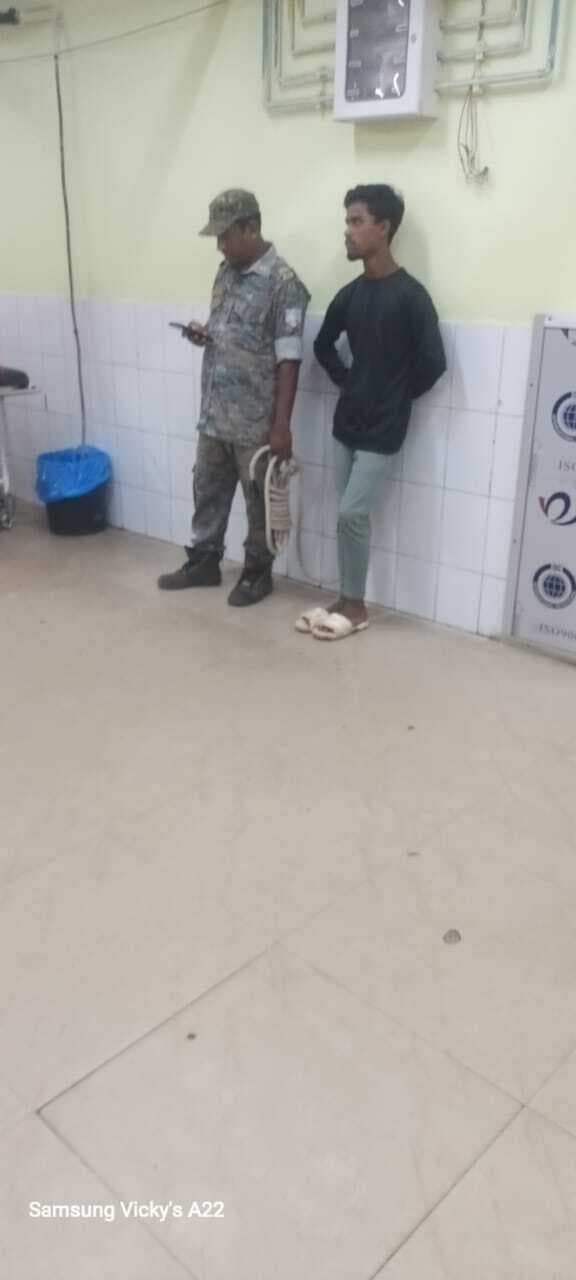 Dhanbad News: तोपचांची में किशोरी से दुष्कर्म, ग्रामीणों ने आरोपी को पकड़ कर पुलिस के हवाले किया