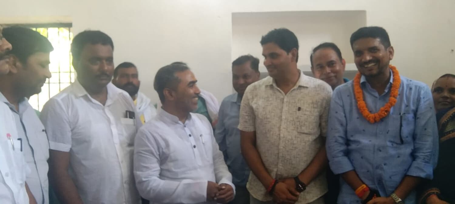 Bettiah : बगहा दो में प्रखंड बीस सूत्री कार्यालय का उद्घाटन