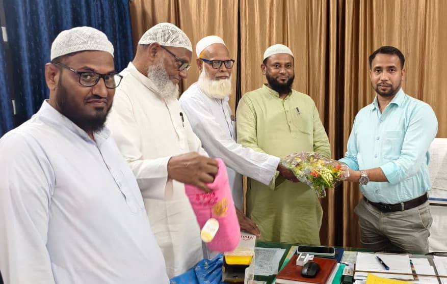 मदरसा टीचर्स एसोसिएशन ने डीइओ का किया स्वागत