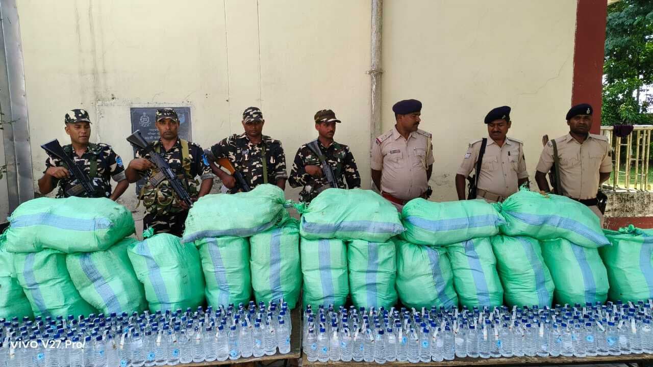 भारत-नेपाल सीमा पर 648 लीटर नेपाली शराब जब्त