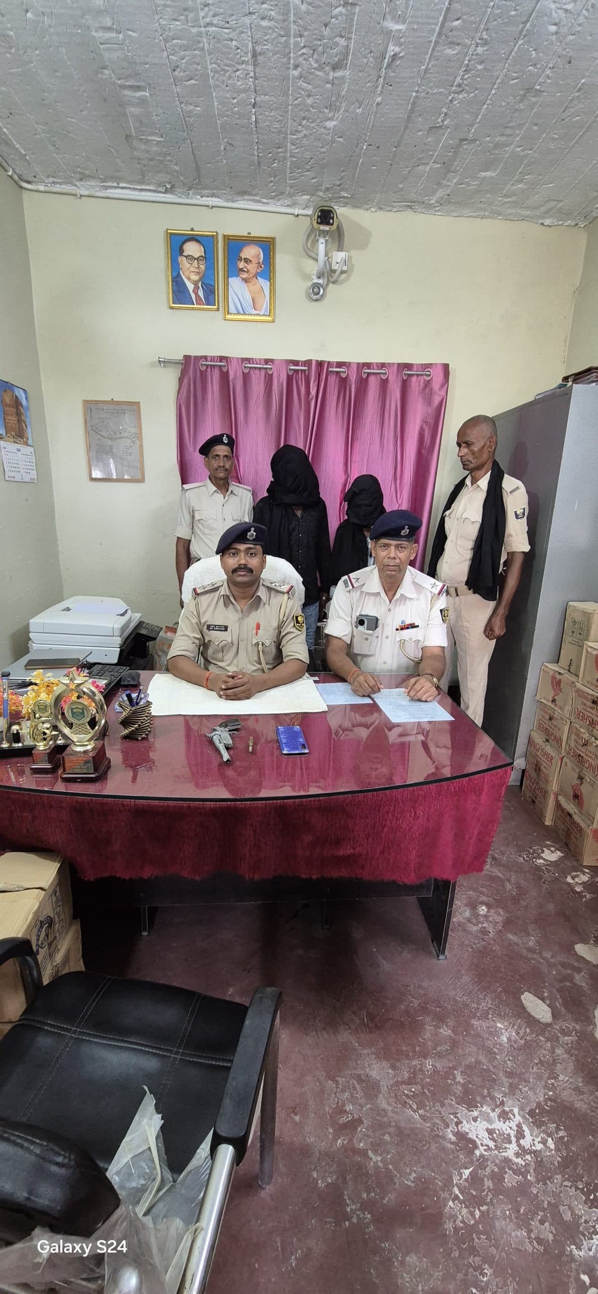 Samastipur News:बेलसंडी से पिस्तौल के साथ दो युवक गिरफ्तार