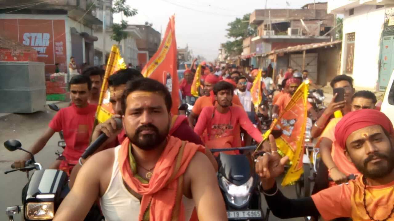 गौरीशंकर धाम बिहरा से कांवरियों का जत्था रवाना