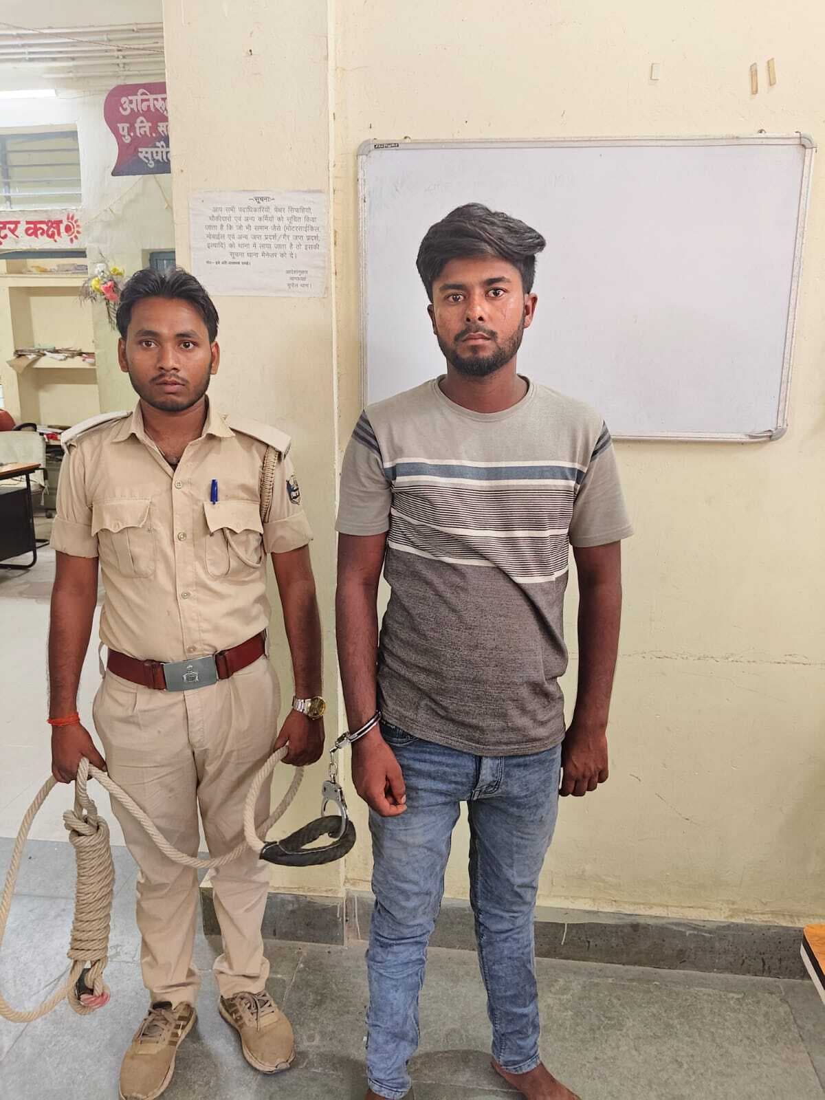 245 लीटर शराब के साथ तस्कर गिरफ्तार