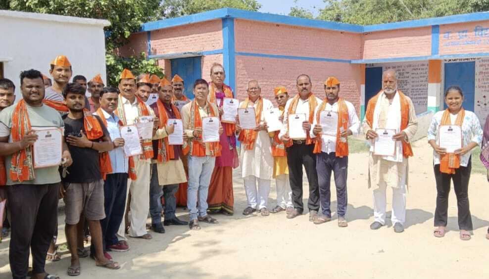 भरथिया में भाजपा के चौपाल में मोदी सरकार की उपलब्धियों पर हुई चर्चा, कार्यक्रम के दौरान बूथ सशक्तीकरण पर दिया गया जोर