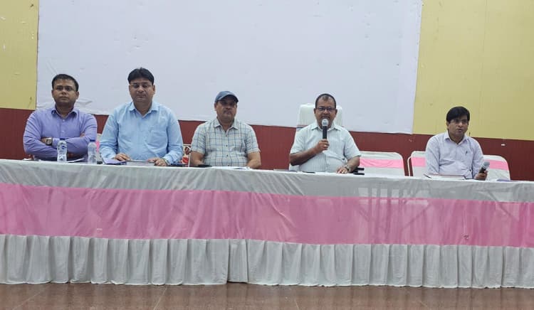 पारदर्शी व त्रुटिरहित मतदाता सूची लोकतांत्रिक व्यवस्था का मूल आधार : डीएम