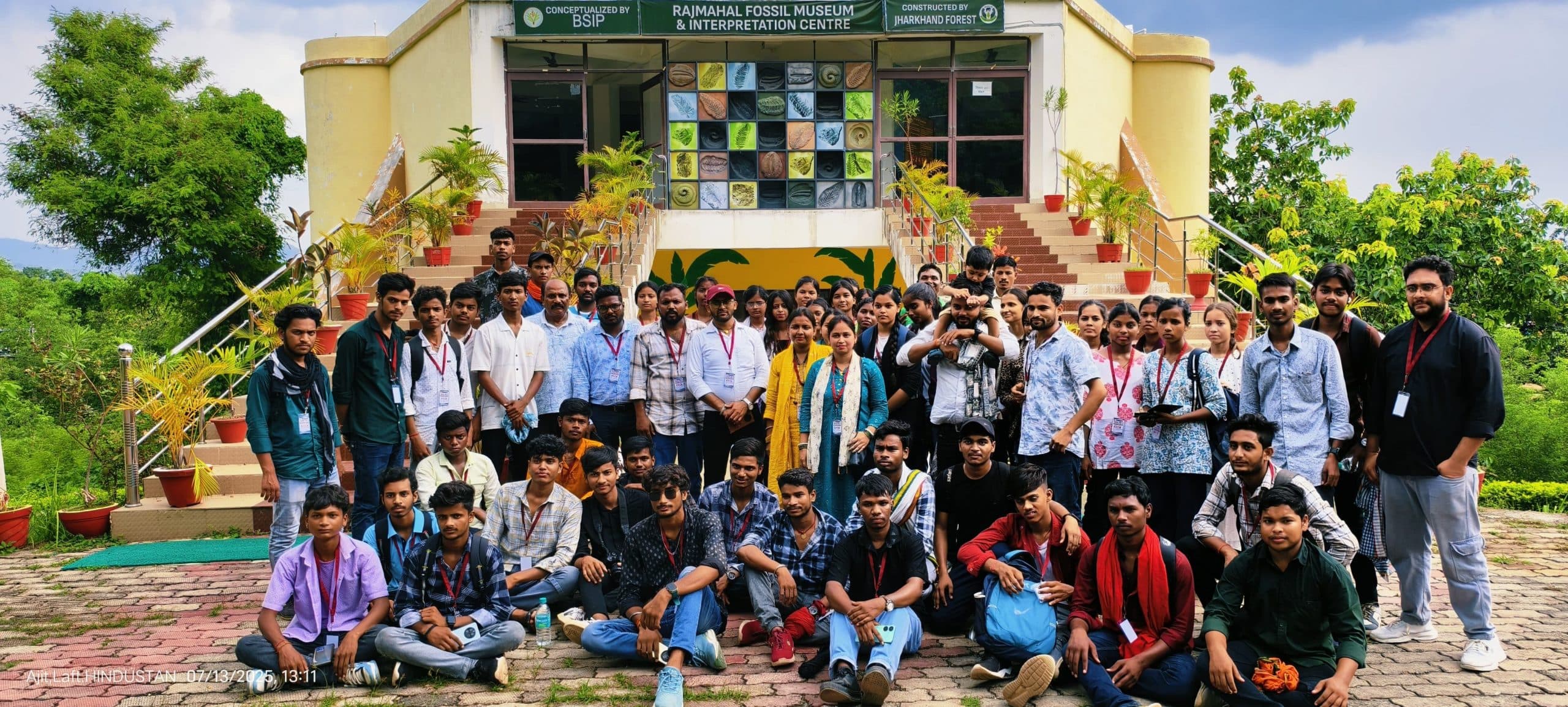 जीवाश्म पृथ्वी उत्पत्ति व जीव जीवन के महत्वपूर्ण पन्ने : डॉ रणजीत