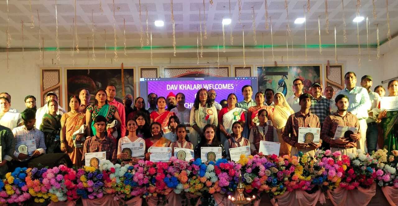 सोशल मीडिया व साइबर अपराधों से सतर्क रहें विद्यार्थी : डीआइजी