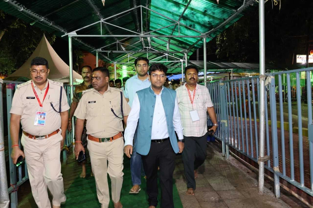 सावन की पहली सोमवारी को लेकर डीसी-एसपी ने किया रूटलाइन का निरीक्षण