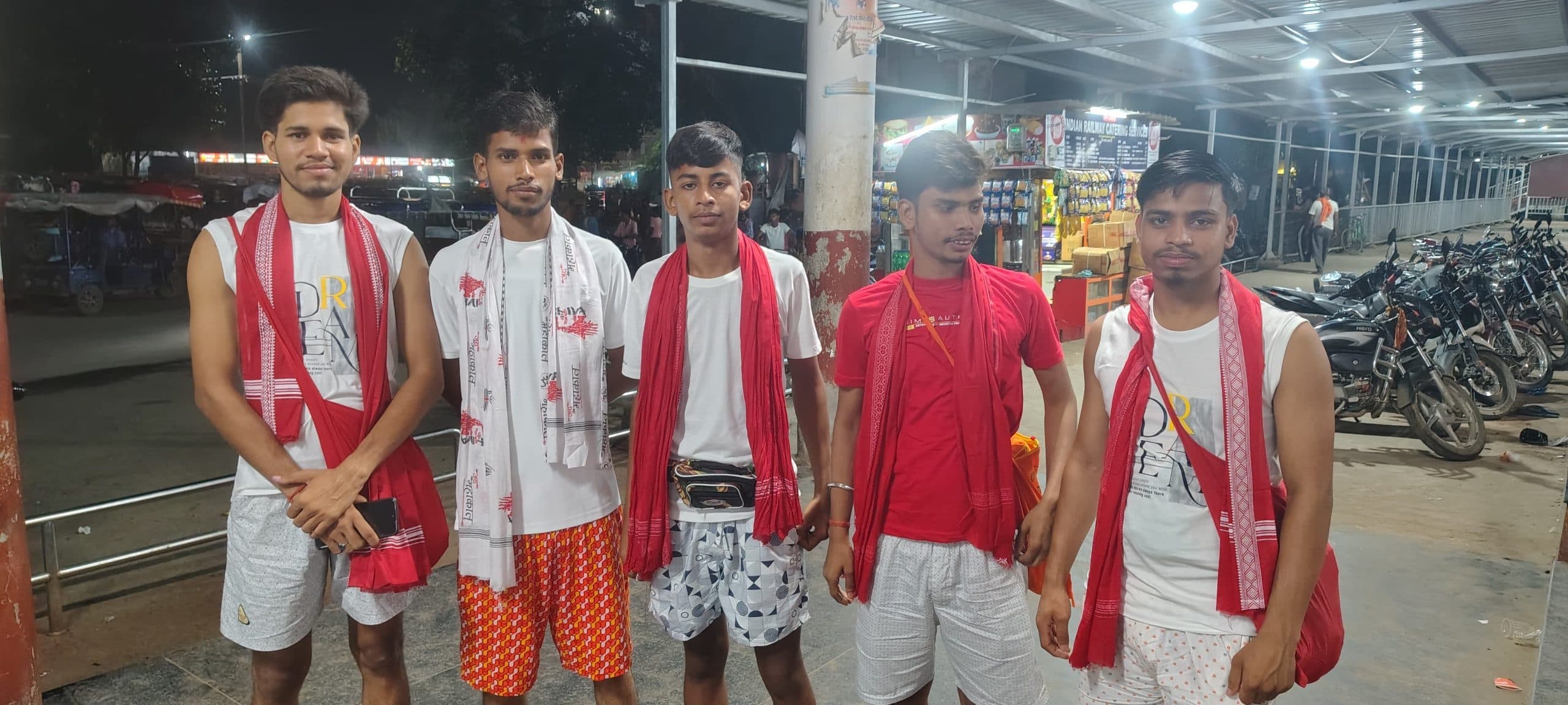 श्रावणी मेला को लेकर सुल्तानगंज के लिए श्रद्धालु हुए रवाना