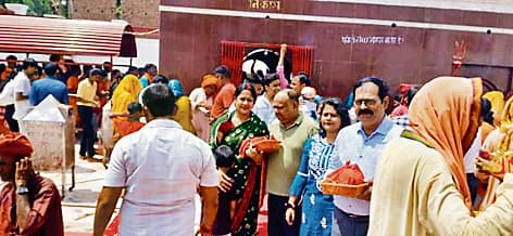 Gopalganj News : सावन की पहली सोमवारी आज, सजा महादेव का दरबार