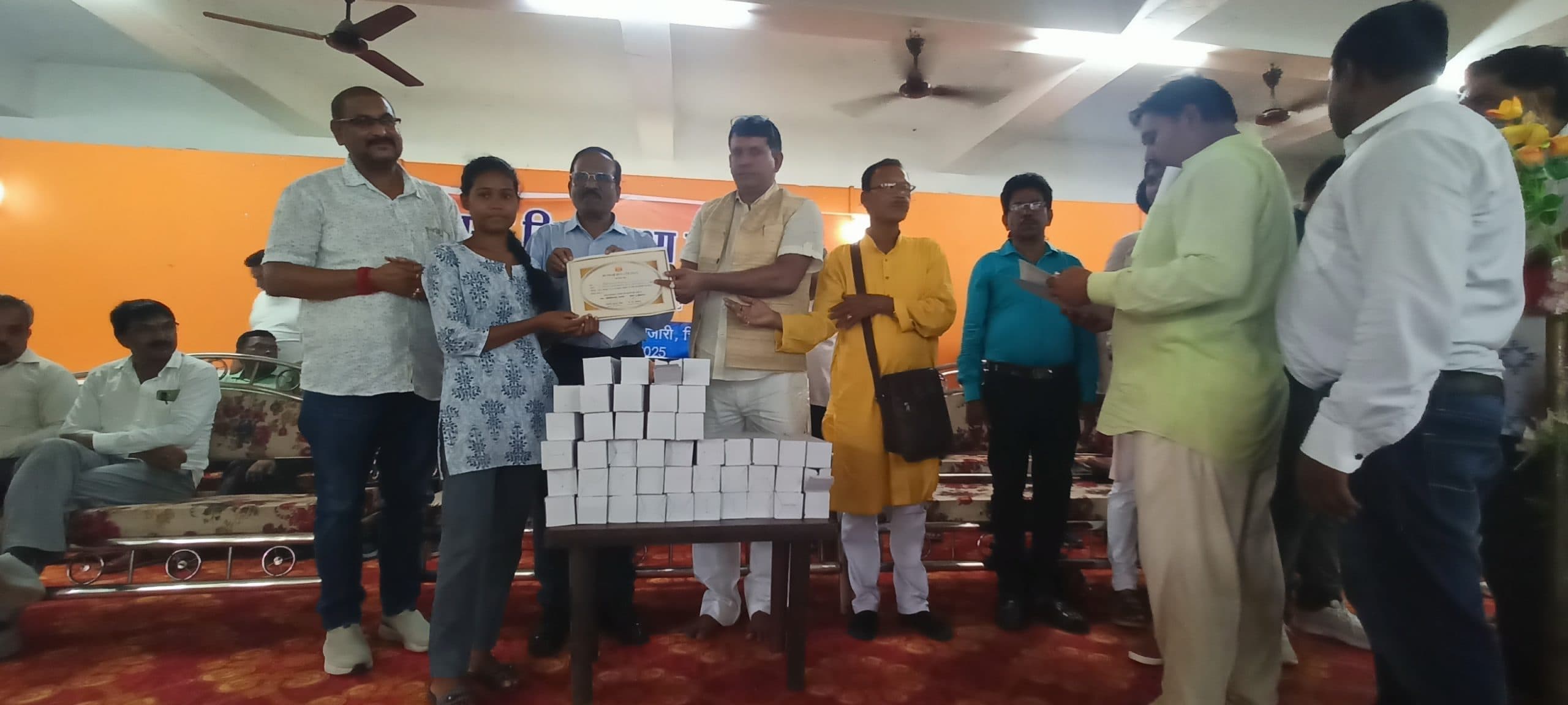 बोर्ड परीक्षा में उत्तीर्ण हुए 550 विद्यार्थी हुए सम्मानित