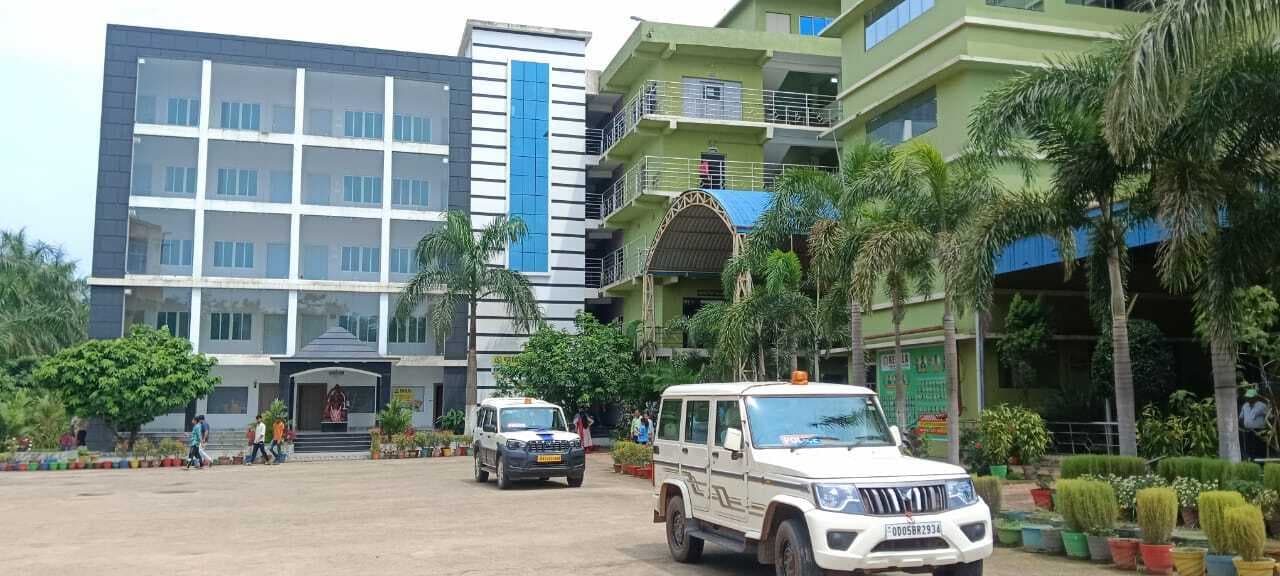 Chaibasa News : पिता ने स्कूल प्रबंधन पर हत्या का केस दर्ज कराया