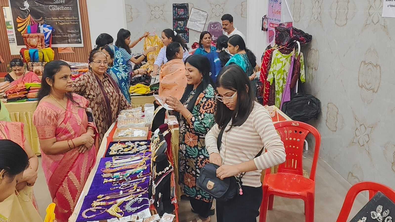 Chaibasa News : सावन मेला बना महिला आर्थिक सशक्तीकरण का जरिया : चंचल