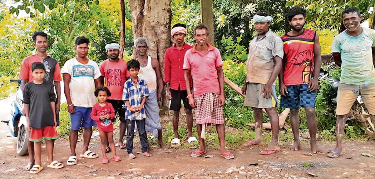 East Singhbhum News : लगातार बारिश से घाटशिला-मिर्गीटांड़-नरसिंहपुर सड़क जर्जर