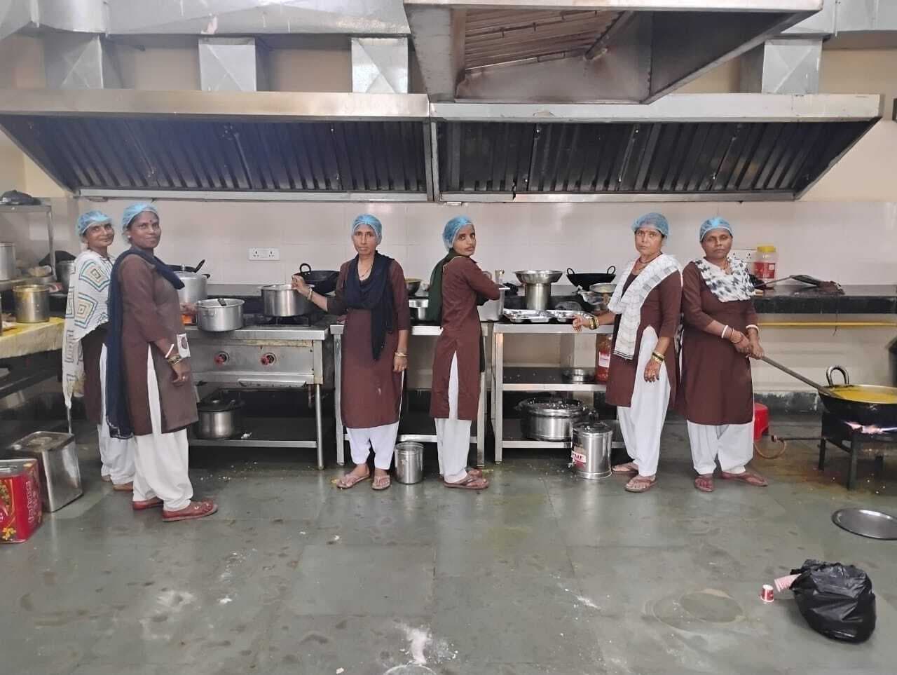 Madhubani : जीविका से बदली जिंदगी, आत्मनिर्भर बन रहीं जीविका दीदी