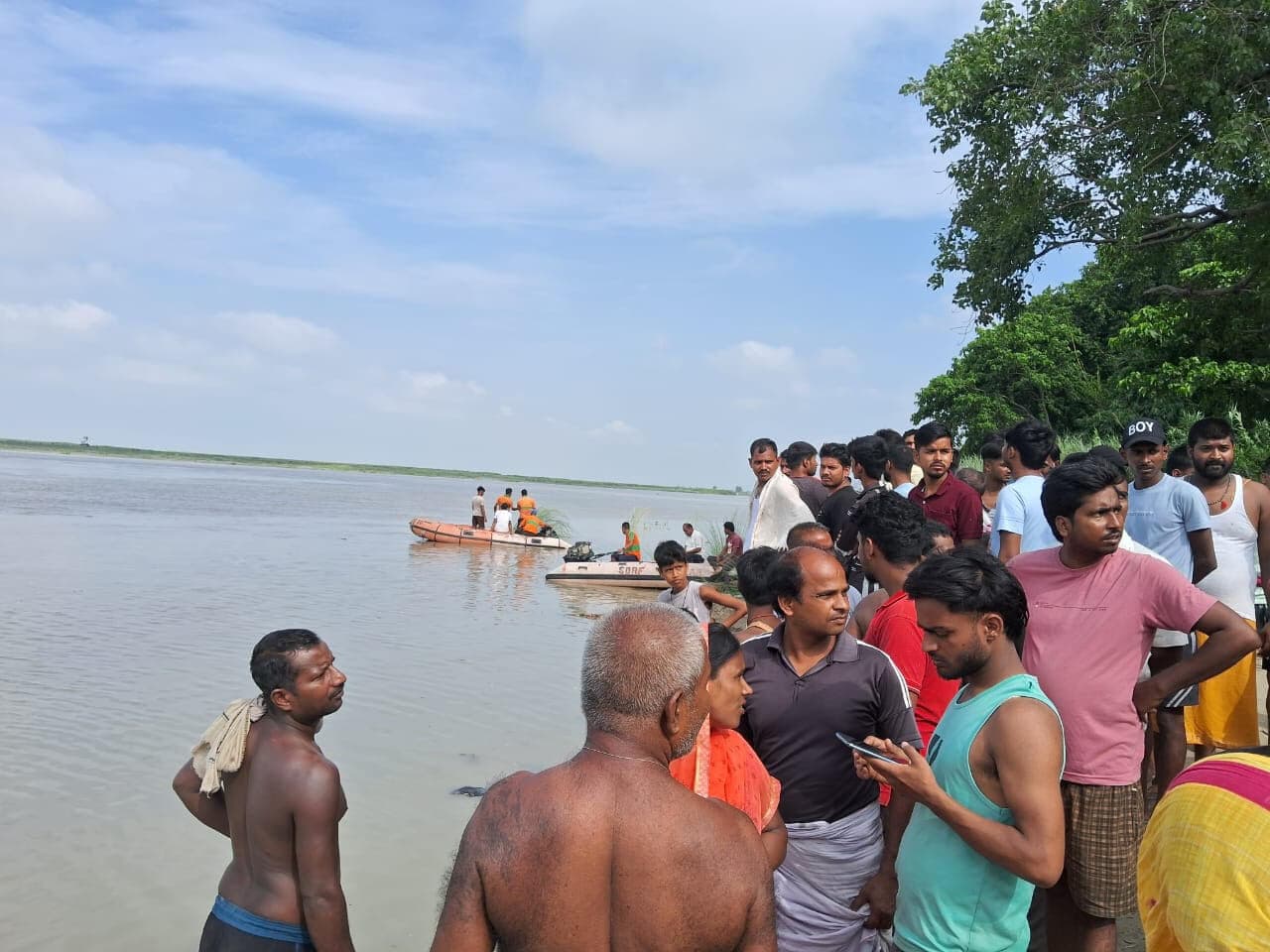 hajipur news. स्नान के दौरान नवानगर घाट गंगा नदी में डूबकर किशोर की मौत, पकौली घाट पर युवक का शव बरामद