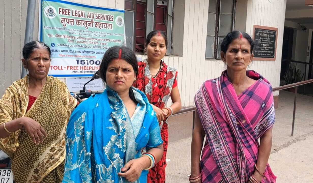 Samastipur News:मंदिर में श्रद्धालुओं के गले से उडाया स्वर्ण आभूषण, पीड़ितों ने की शिकायत