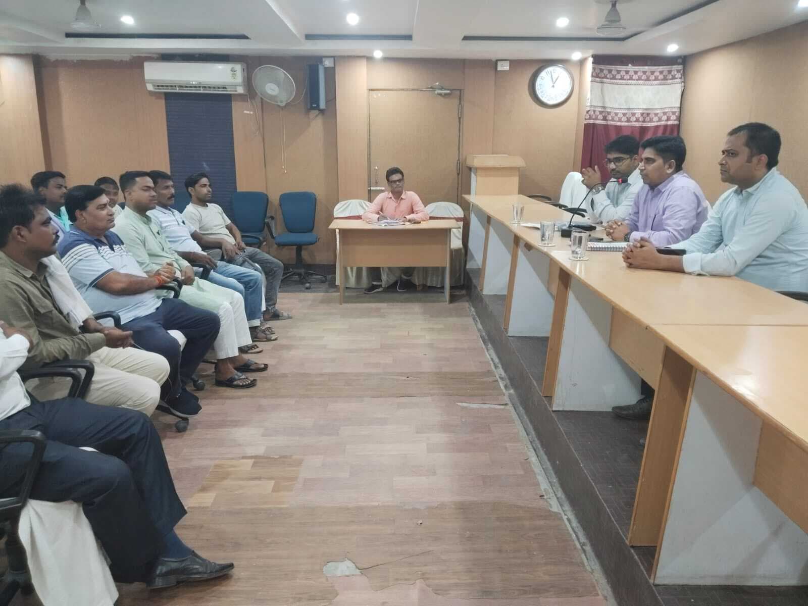 Samastipur News:दलसिंहसराय में 82 फीसदी वोटरों से लिया गया ऑफ लाइन प्रपत्र