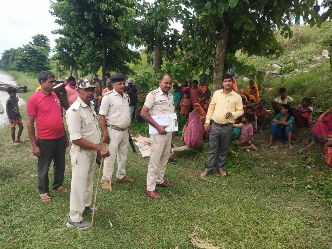 नदी पार करते डूबे किशोर का शव 21 घंटे बाद मिला, गांव में पसरा मातम