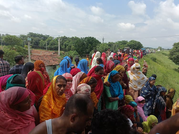 Madhubani : पैंतीस वर्षीय महिला की गला रेत कर हत्या