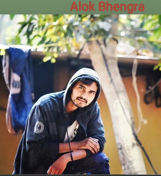 ऑटो पलटने से दब कर चालक की मौत