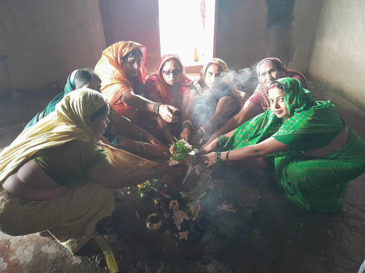 शिव मंदिरों में उमड़ा जनसैलाब