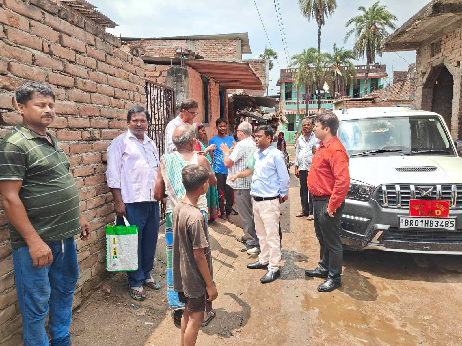 hajipur news. राम नंदन उच्च विद्यालय की एचएम से डीइओ ने मांगा स्पष्टीकरण