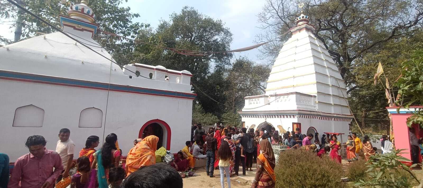 रामगढ़: सावन की पहली सोमवारी पर शिवालयों में उमड़े श्रद्धालु