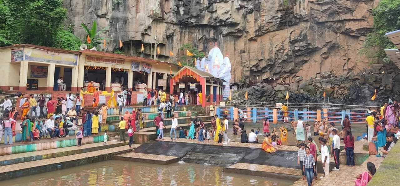 मोतीनाथधाम में श्रावणी मेला का भव्य शुभारंभ, एसडीओ व सीओ ने की पूजा-अर्चना