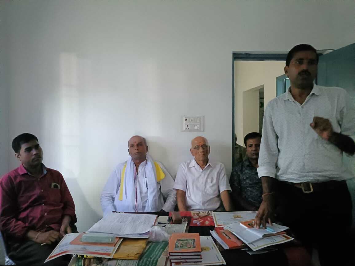 पालोजोरी : उत्कृष्ट प्रदर्शन करनेवाले बच्चें हुए सम्मानित