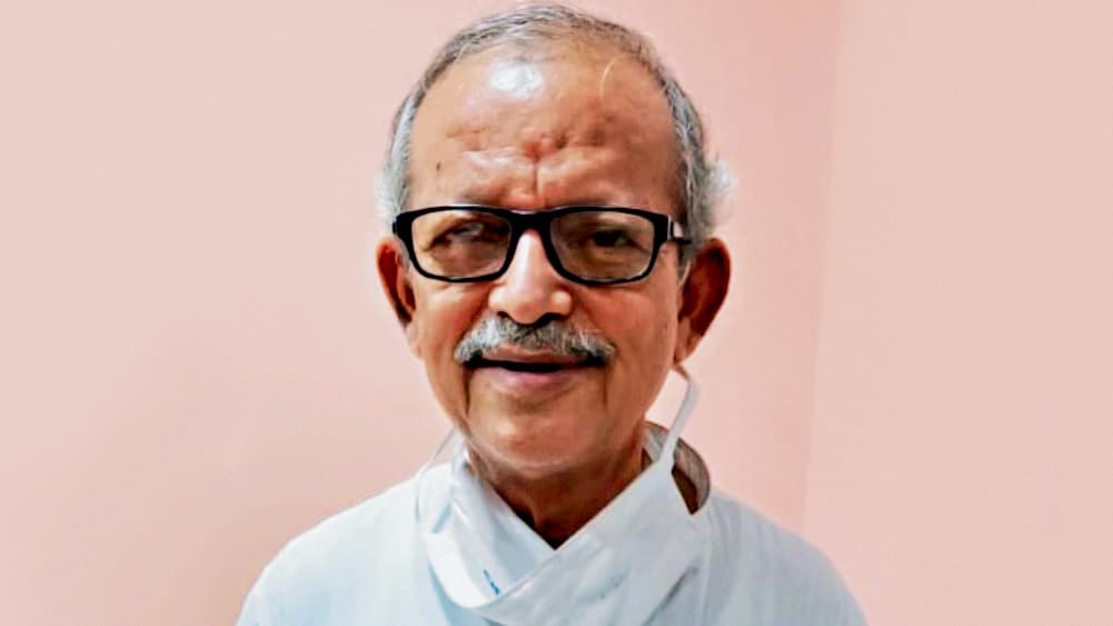 कैबिनेट की बैठक में  मंत्री की बिगड़ी तबीयत