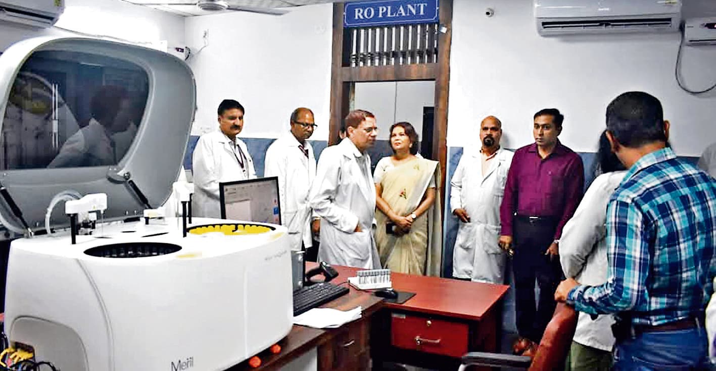 ranchi news :  रिम्स में मरीजों के लिए शुभ सोमवारी, सेंट्रल लैब में पहले दिन 200 मरीजों की हुई जांच, डेंटल ओटी में सर्जरी आज से