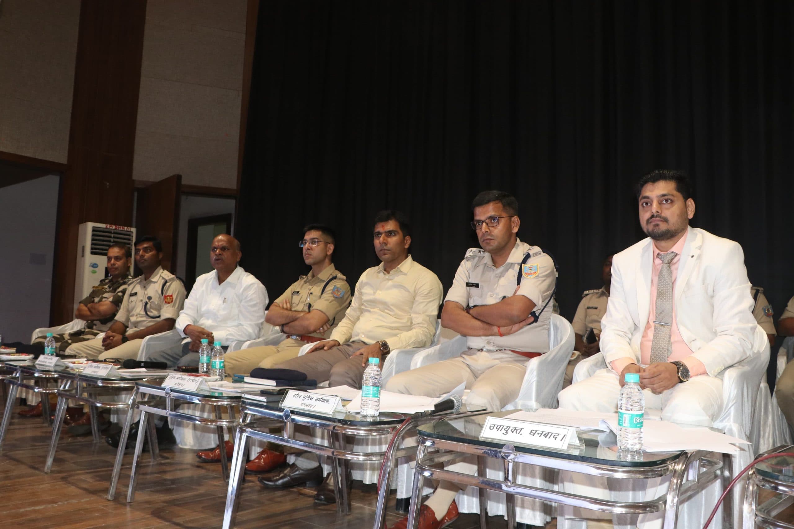 Dhanbad News: बीसीसीएल अपने लीज होल्ड एरिया में ओबी डंप करे