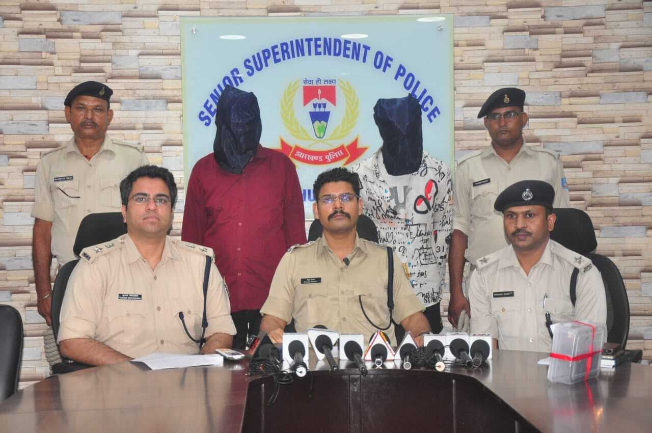 Jamshedpur News : सीतारामडेरा : चोरी की बाइक से घूमते दो युवक पकड़ाये, पांच बाइक बरामद